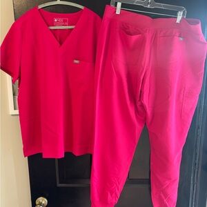 Figs Vivid Pink Scrub Ensemble
